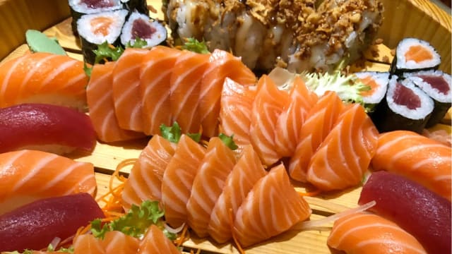 sushi de BUFFET LIBRE A IACARTA - Fuji Ya Barcelona, Barcelona