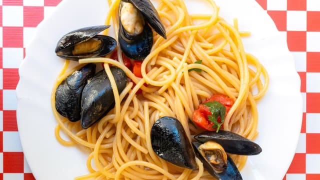 Spaghetti alle cozze  - Diemme Cucina e Gastronomia, Salerno