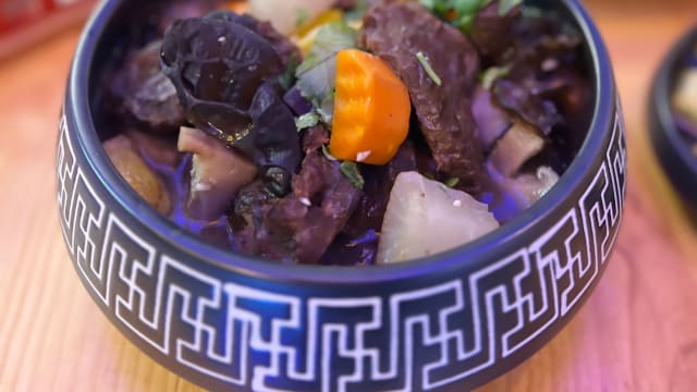 Boeuf mijoté aux légume  - Un Jour À Lhasa