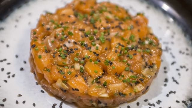 Tartar De Salmón	 - El Enredo, Madrid