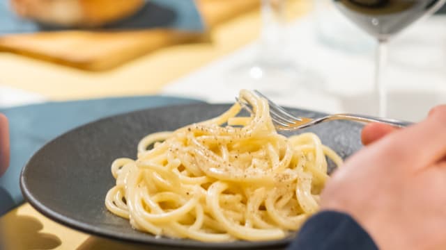 Bucatini cacio e pepe - Cibus 104, Milan