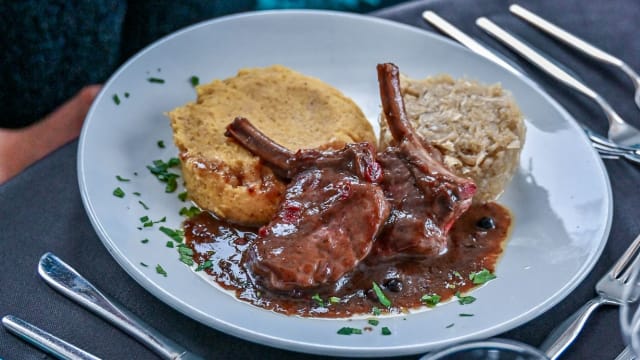 Deer chops, polenta and sauerkraut - Lupo Bianco Canazei, Canazei