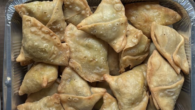 Samosa aux légumes - Anika, Paris