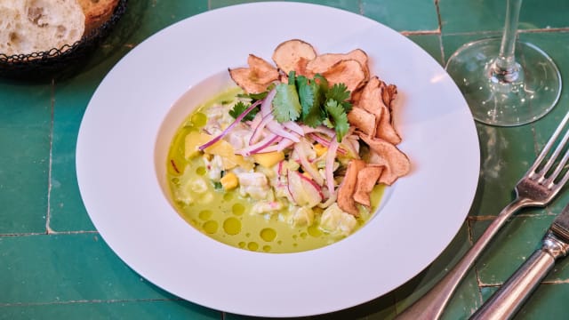 Ceviche De Daurade, Leche De Tigre, Chips De Patate Douce - Ferona, Paris