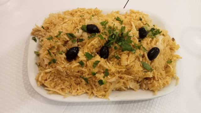 Bacalhau à brás (½ dose) - Petiscaria Moderna