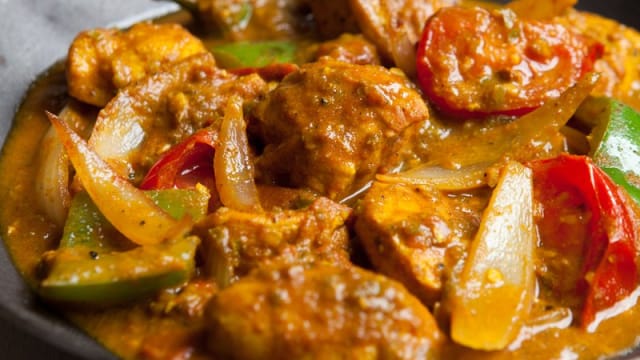 Chicken jalfrezi - Ganeshay | Cocina Hindú