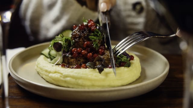 Tre Vänner Köttbullar - Restaurang Tre Vänner