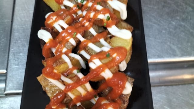 Patatas bravas - La cresta bcn