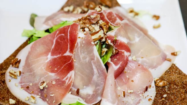 Crepes Compagnie De Aeroville In Tremblay En France Restaurant