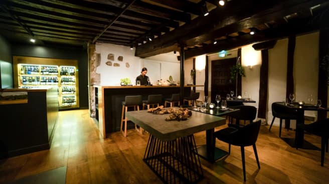 Get Wallpaper Sola Kosuke Nabeta In Paris Restaurant Reviews Menu And For iPhone Free