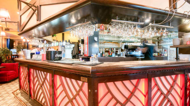 Restaurant Terrasse Nantes La Taverne Royale In Nantes Restaurant Reviews Menu And Prices Thefork