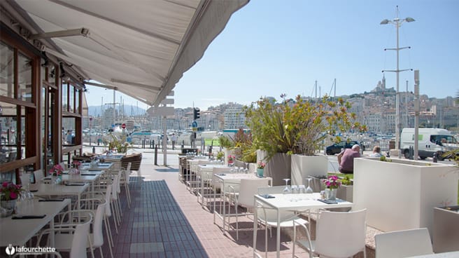 Au Bout Du Quai In Marseille Restaurant Reviews Menu And Prices