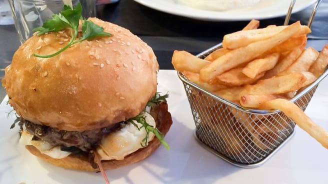 Cesar Et Rosalie In Les Sables D Olonne Restaurant Reviews Menu