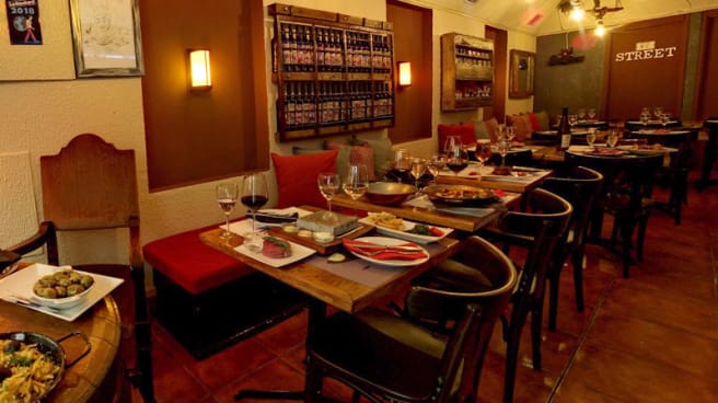 Antigo 1 De Maio Restaurant Lisbon Ha Piteu In Lisbon Restaurant Reviews Menu And Prices Thefork