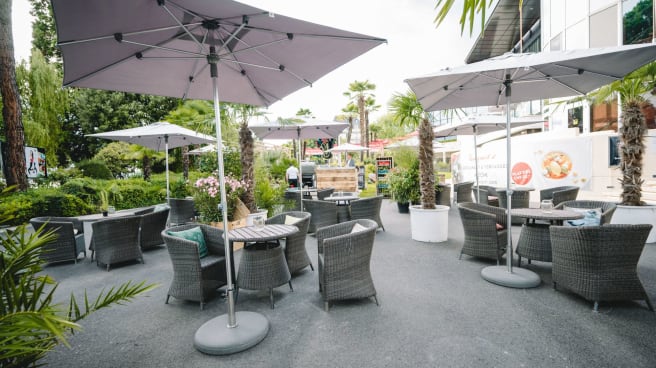 Saxo Beach Bar Snack In Montreux Restaurant Reviews Menus And Prices Thefork