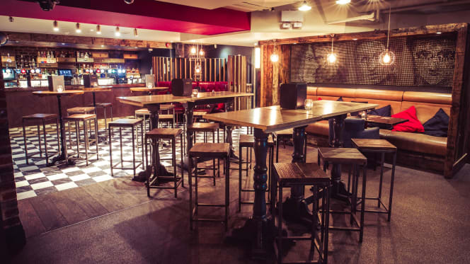 Core Bar London - 2
