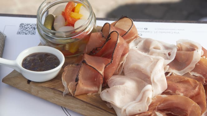 Castrum Wine Bar & Bistro - 1