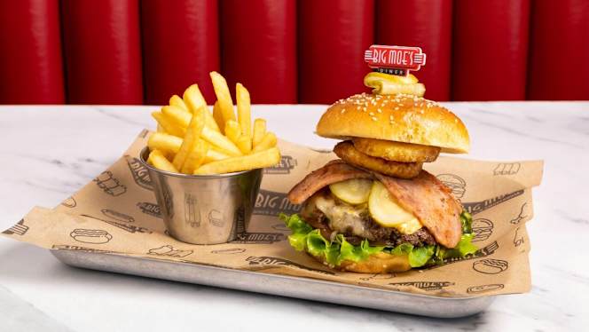 Big Moe's Diner - Wembley - 4