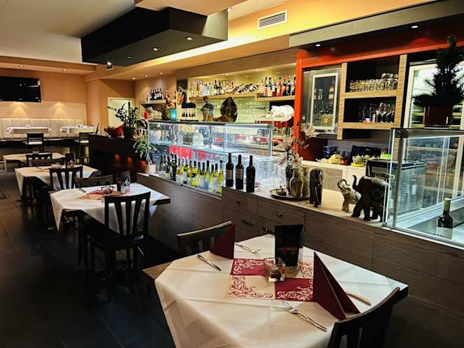 Indian Fusion Bar Restaurant - 3