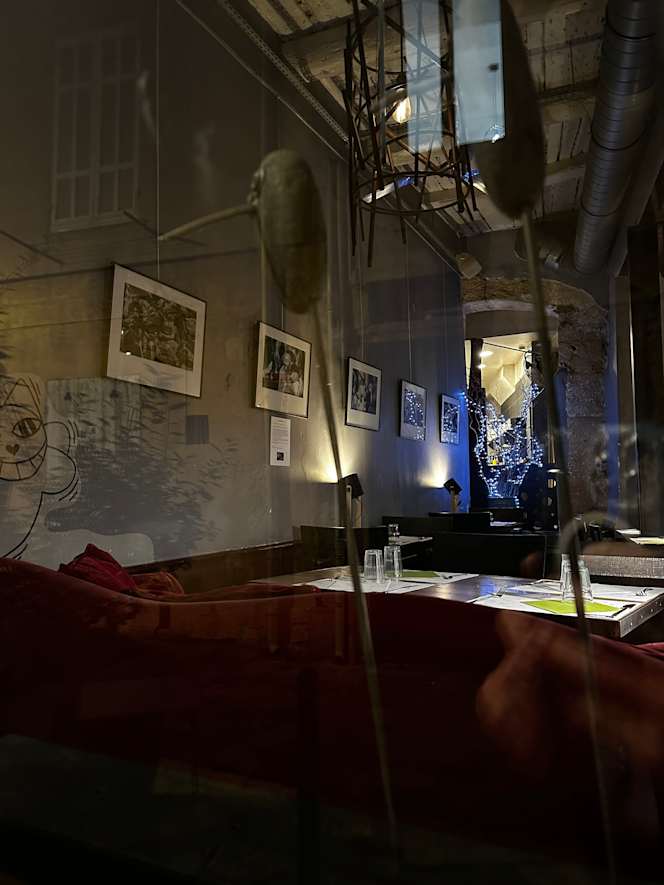 Drôle d'Endroit - 1