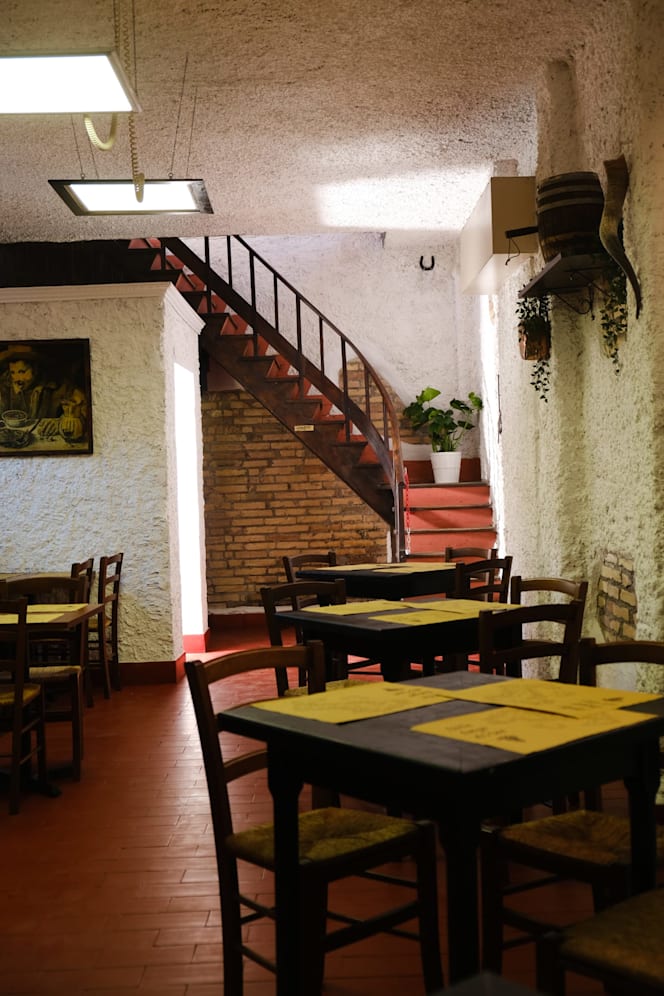 Trattoria Pizzeria Monte Gaudio  2.0 - 1
