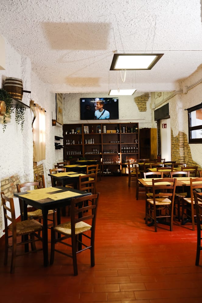 Trattoria Pizzeria Monte Gaudio  2.0 - 5