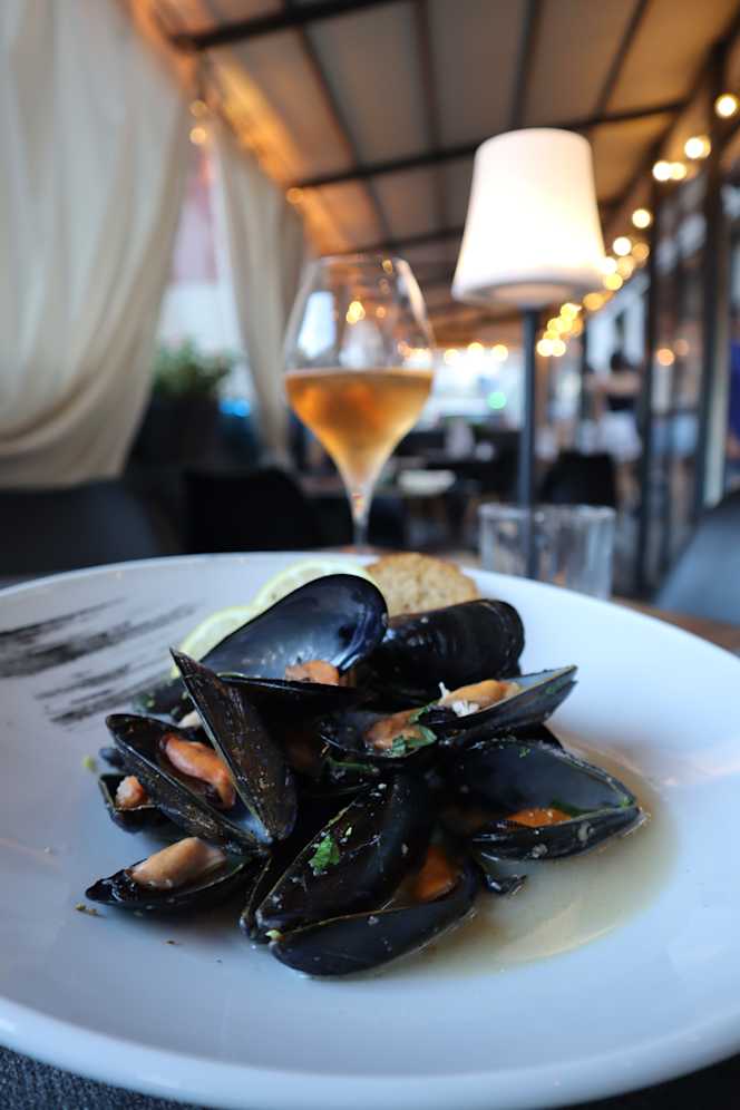 Teo's Restaurant - 1