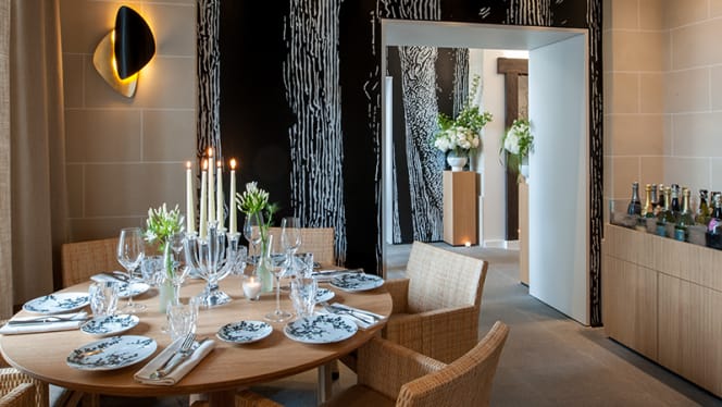 Palais Royal Restaurant - 8
