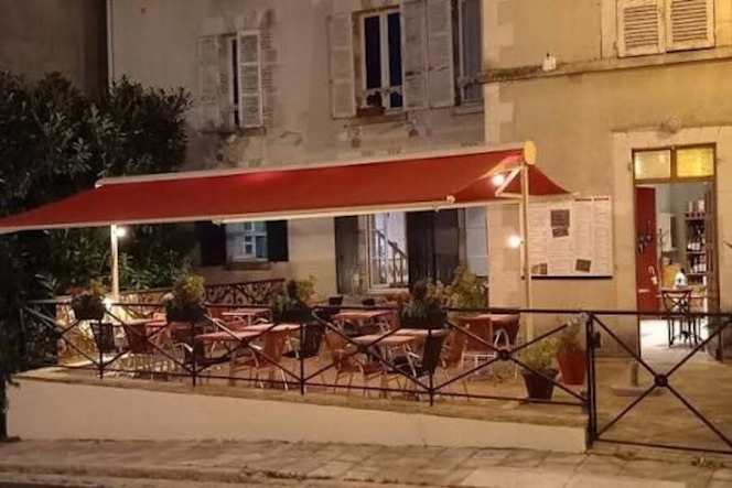 La Petite Taverne - 4