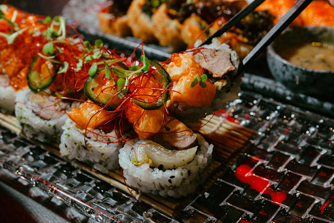 Raw Sushi & Grill - 4