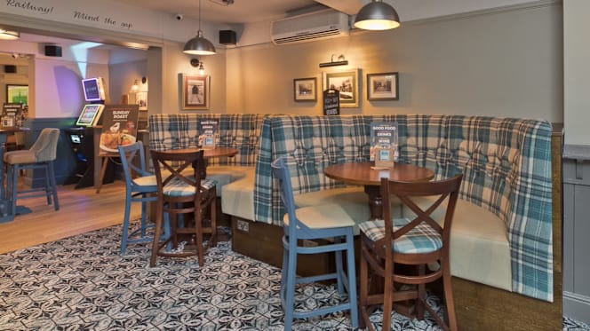 Railway Inn Glenfield - 9