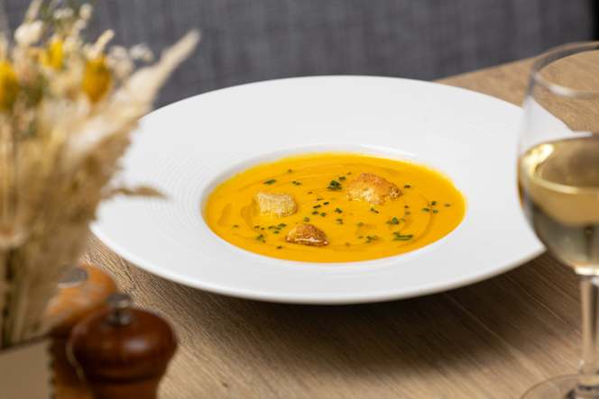 Kitchen & Bar at Courtyard - Restaurant - Toulouse