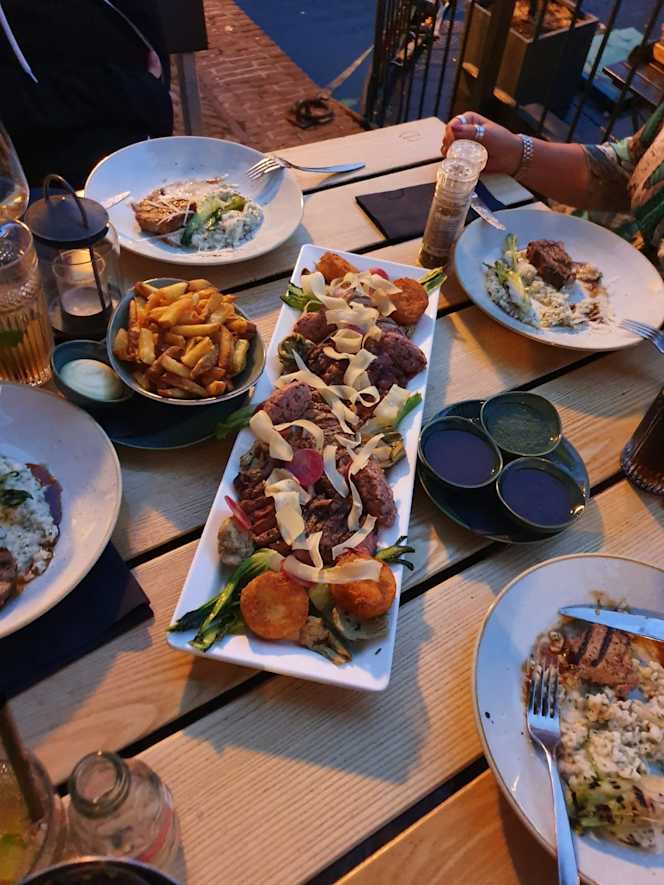 1714 Drinks & Bites - 6