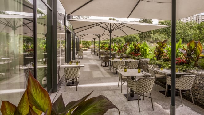 Moments – Geneva Marriott Hotel - 5