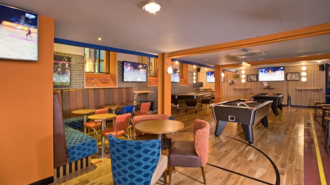 Sports Bar & Grill Marylebone - 7