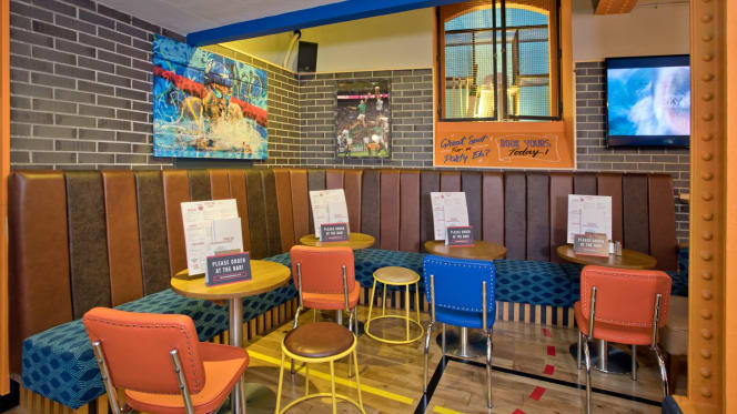 Sports Bar & Grill Marylebone - 4