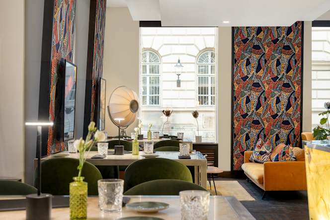 Die Zwölf - All Day Restaurant & Bar - 7