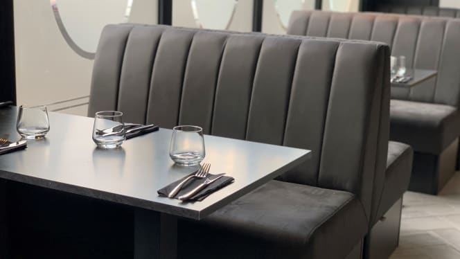 Le First Restaurant - 8