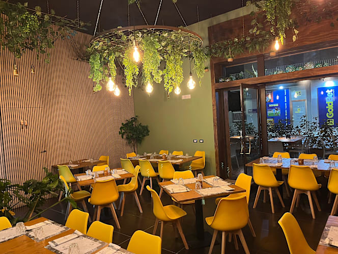 C'est la vie Lounge & Restaurant - 5