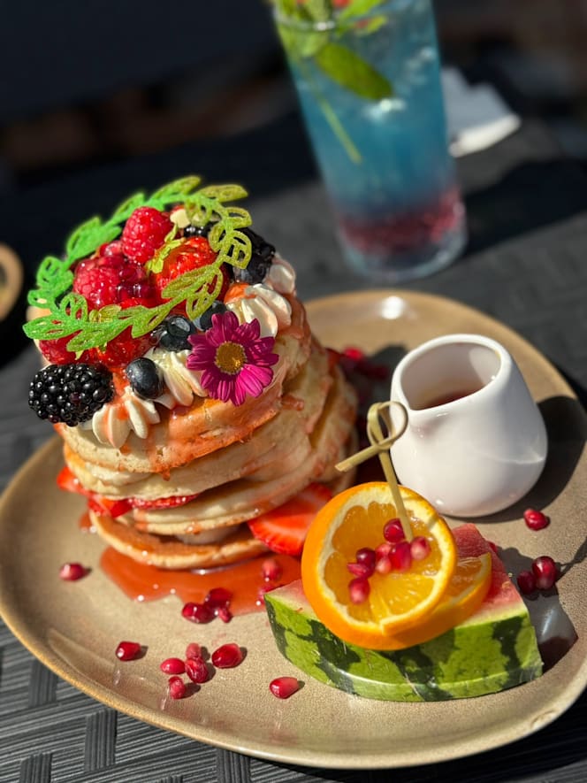 Boujee Cafe - 5