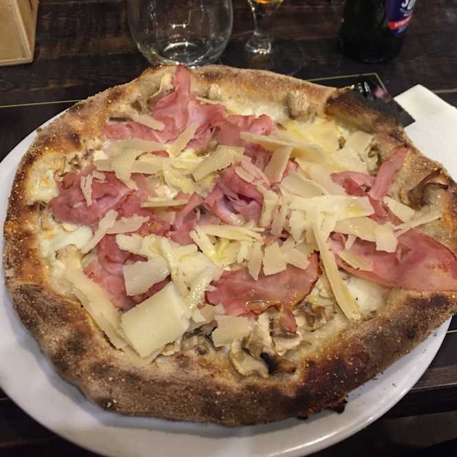 Scarlett Pizza & Tiramisù - Vinci - 1