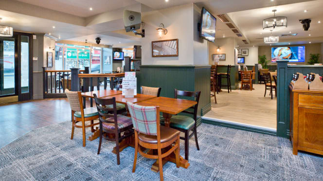 The Weavers Arms Leigh - 2