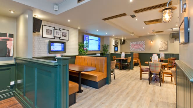 The Weavers Arms Leigh - 8