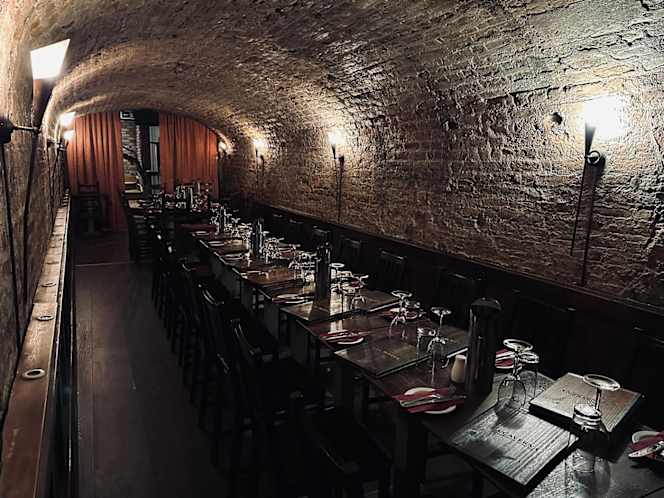 La Caverna Wine Bar - 0