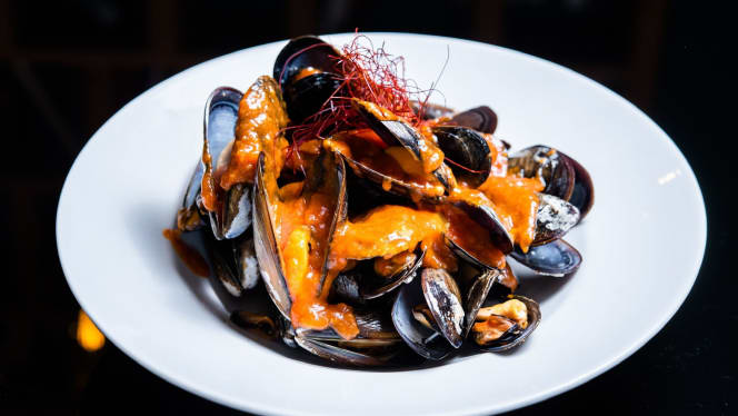 Nao Bistro Bar - 8
