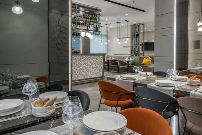 Atmosfera Food, Wine & Spirits - 8
