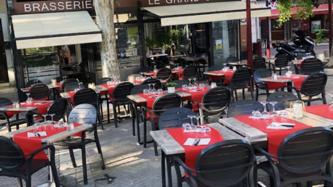 Le Grand Cafe - 7