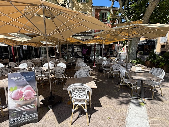 Le Grand Cafe - 5