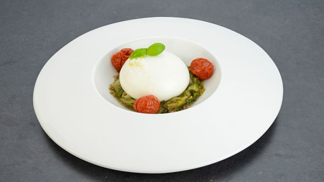 Grey Wine & Grill Restaurant - 8