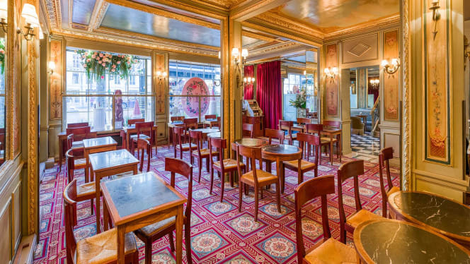 Ladurée Paris Royale - 5